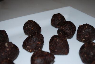 Raw Vegan Chocolate Brownie Balls - Sinfully Delicious!