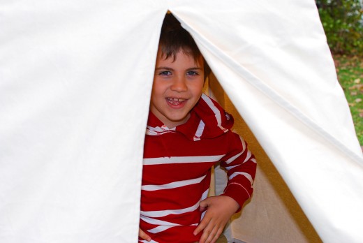 teepee playing