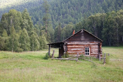 log cabin off grid life