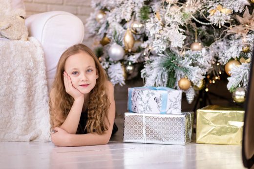 7 Christmas Green Gift Ideas for Tween Girls